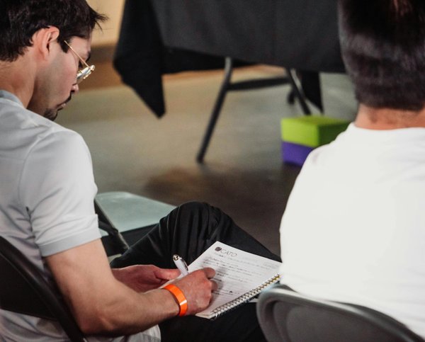 Come si possono evitare le truffe aziendali e quali sono le misure legali preventive?